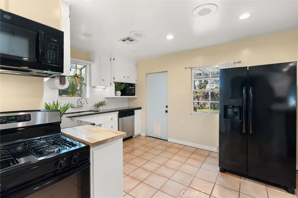3623 Arlington Ave, Riverside, California 92506 home-pic-10