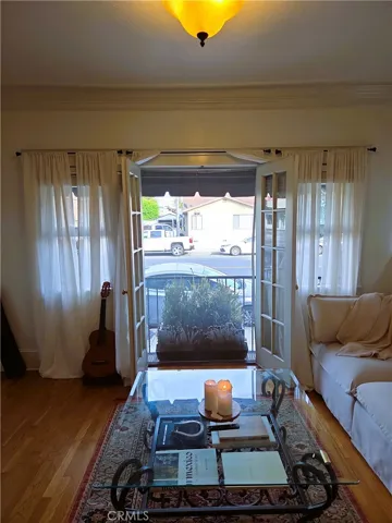 219 Redondo Avenue, Long Beach, California 90803