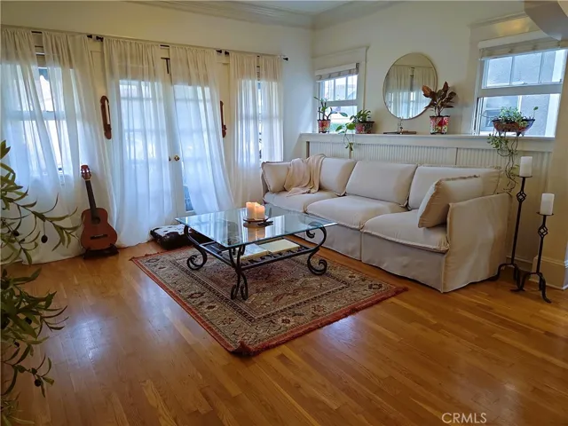 219 Redondo Avenue, Long Beach, California 90803