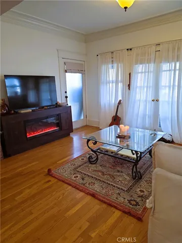 219 Redondo Avenue, Long Beach, California 90803