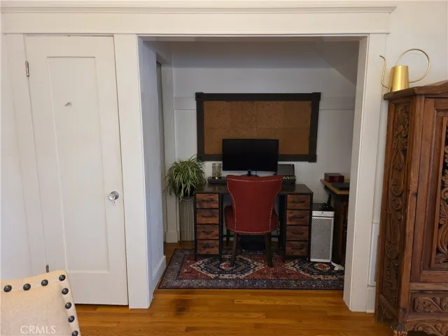 219 Redondo Avenue, Long Beach, California 90803