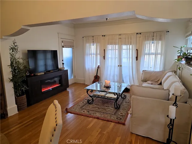 219 Redondo Avenue, Long Beach, California 90803