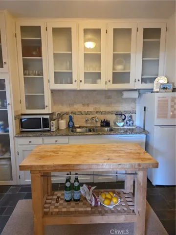 219 Redondo Avenue, Long Beach, California 90803