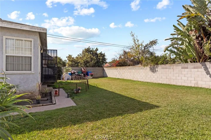 140 East 69th Way, Long Beach, California 90805