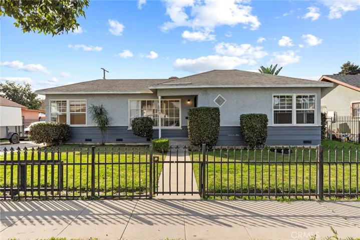 140 East 69th Way, Long Beach, California 90805