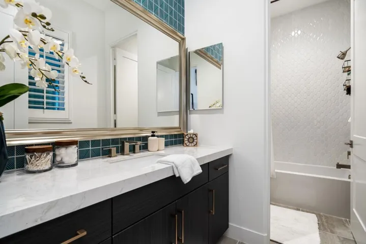 045_63-print-niloopalisades_opmg_0226_06