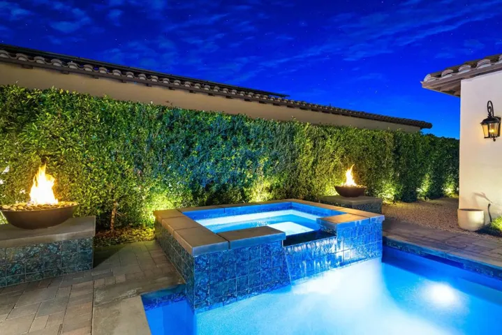 004_92-print-niloopalisades_opmg_0226_09