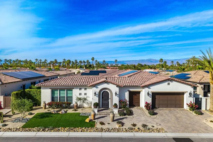 019_2-print-niloopalisades_opmg_0226_002