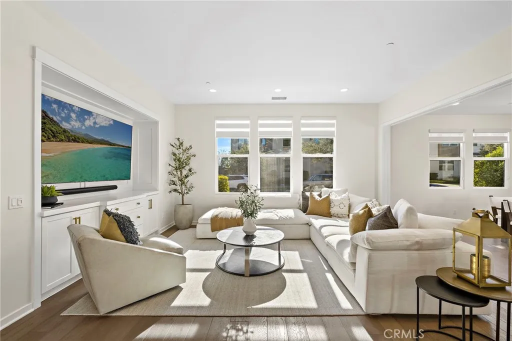 44 Jarano Street, Rancho Mission Viejo, California 92694 home-pic-8