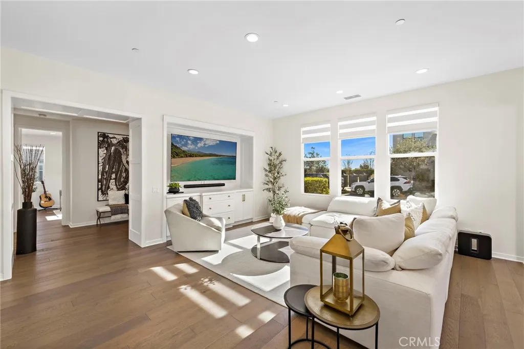 44 Jarano Street, Rancho Mission Viejo, California 92694 home-pic-6