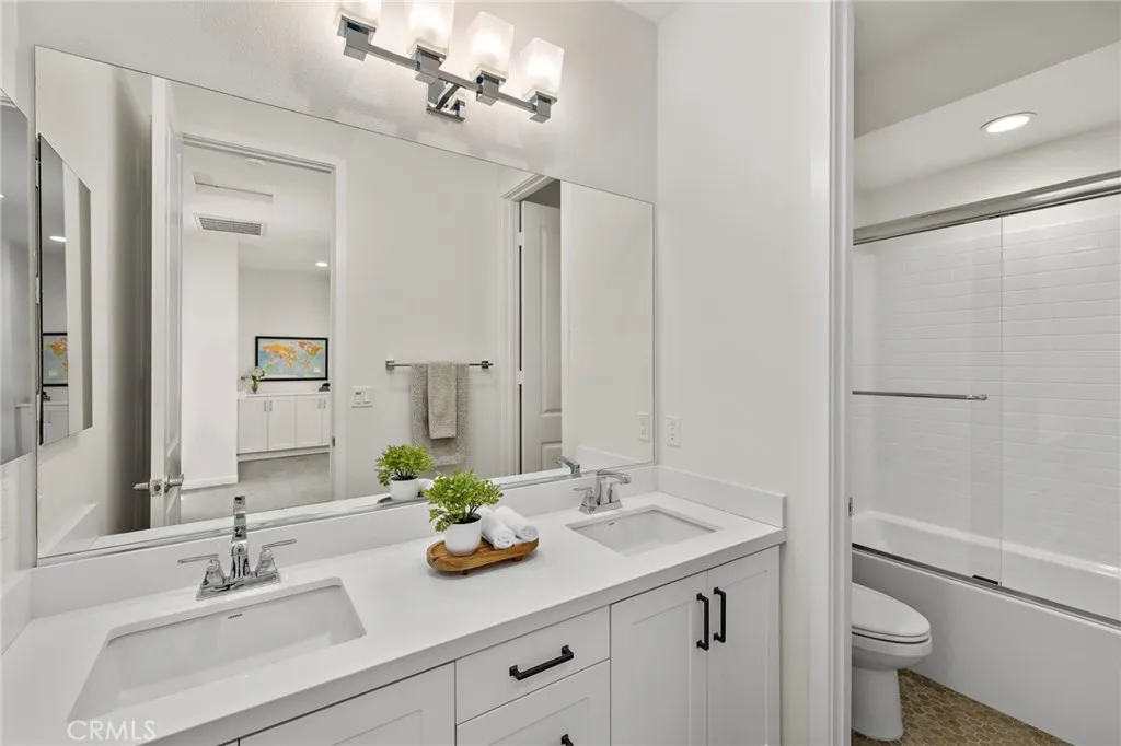 44 Jarano Street, Rancho Mission Viejo, California 92694 home-pic-22