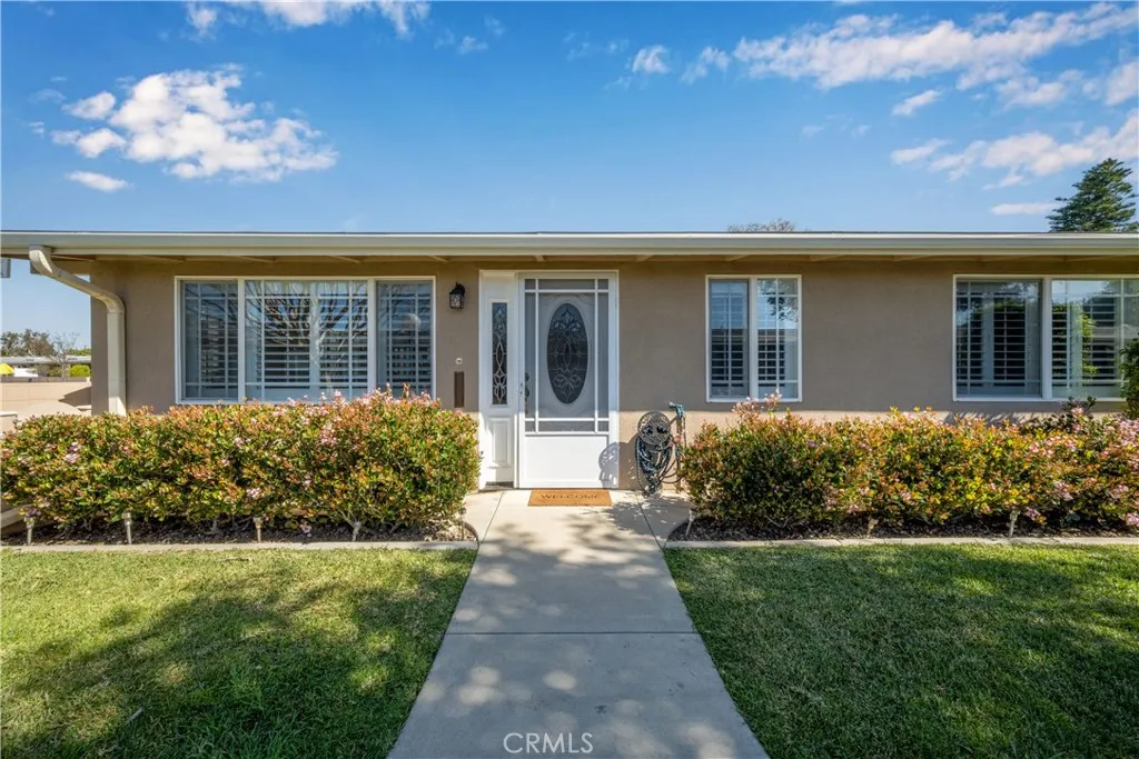 1320 Knollwood Road 42f, Seal Beach, California 90740 home-pic-1
