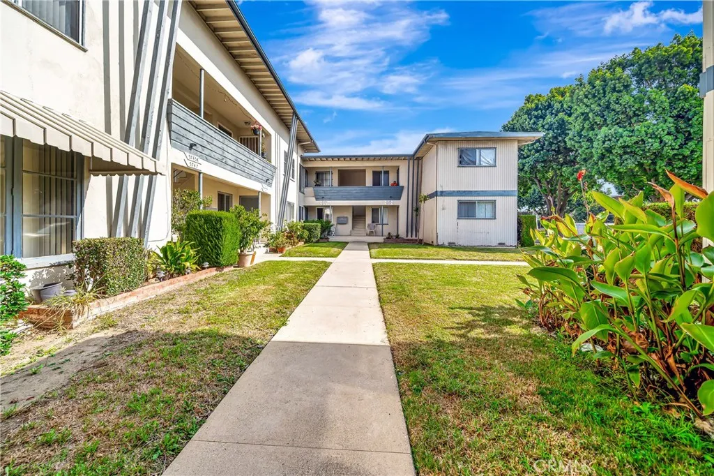 5741 Clemson, Los Angeles, California 90016 home-pic-2