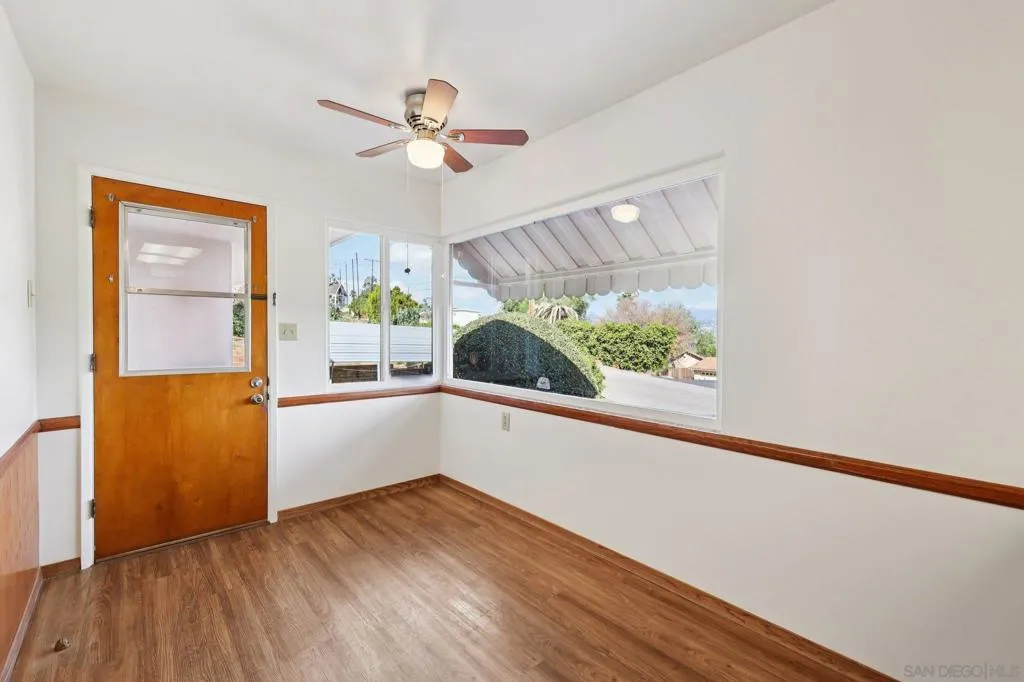 9070 Paradise Park Dr, Lakeside, California 92040 home-pic-13