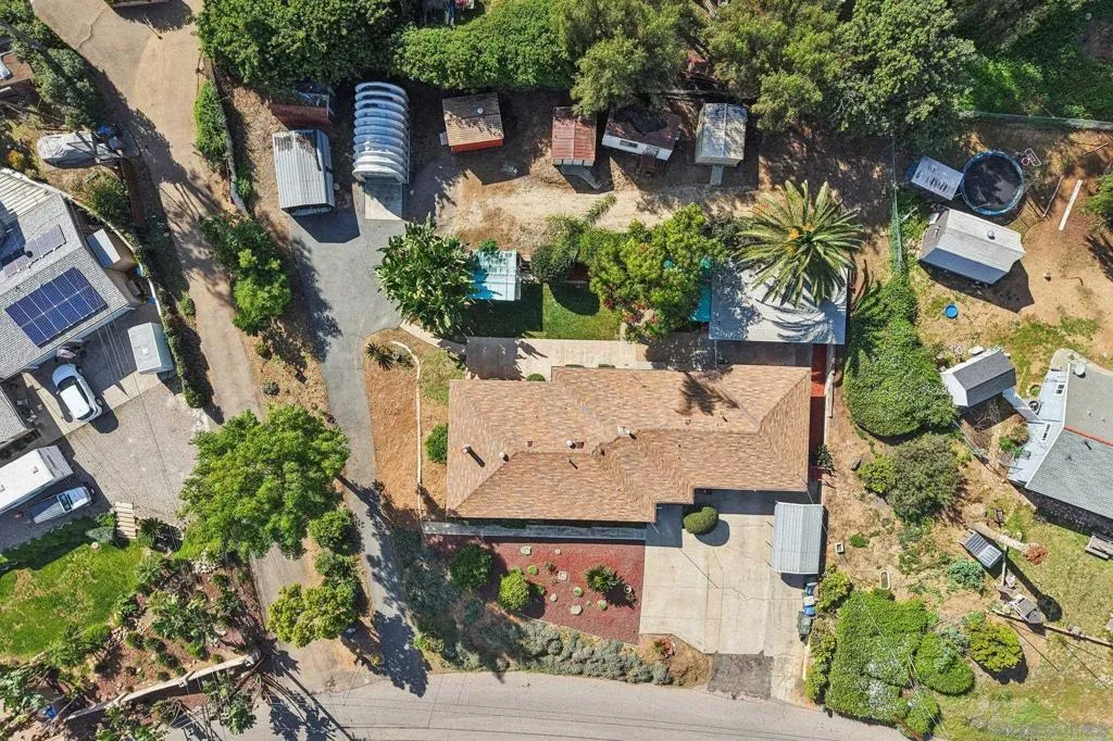 9070 Paradise Park Dr, Lakeside, California 92040 home-pic-41