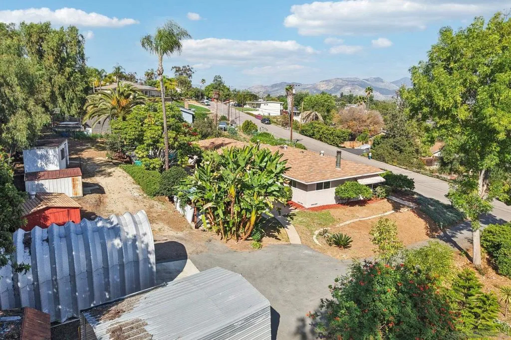9070 Paradise Park Dr, Lakeside, California 92040 home-pic-42