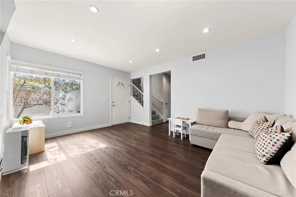 23330 Dover, Yorba Linda, California 92887 home-pic-4