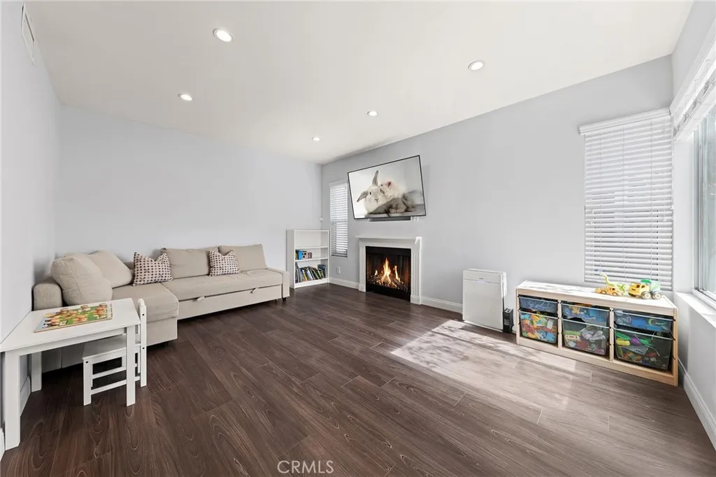 23330 Dover, Yorba Linda, California 92887 home-pic-2
