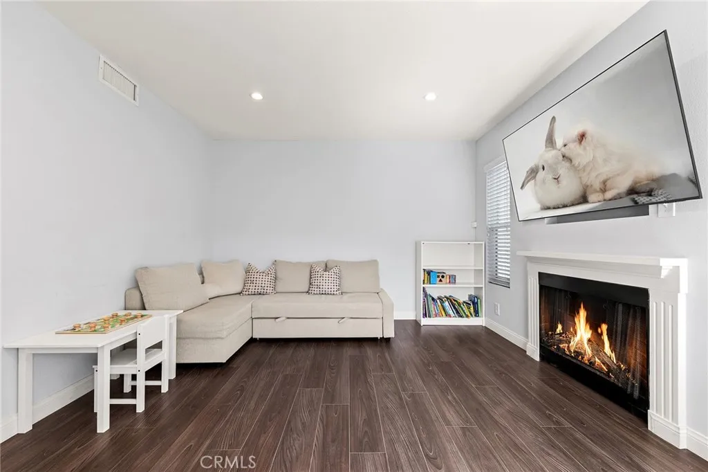 23330 Dover, Yorba Linda, California 92887 home-pic-3
