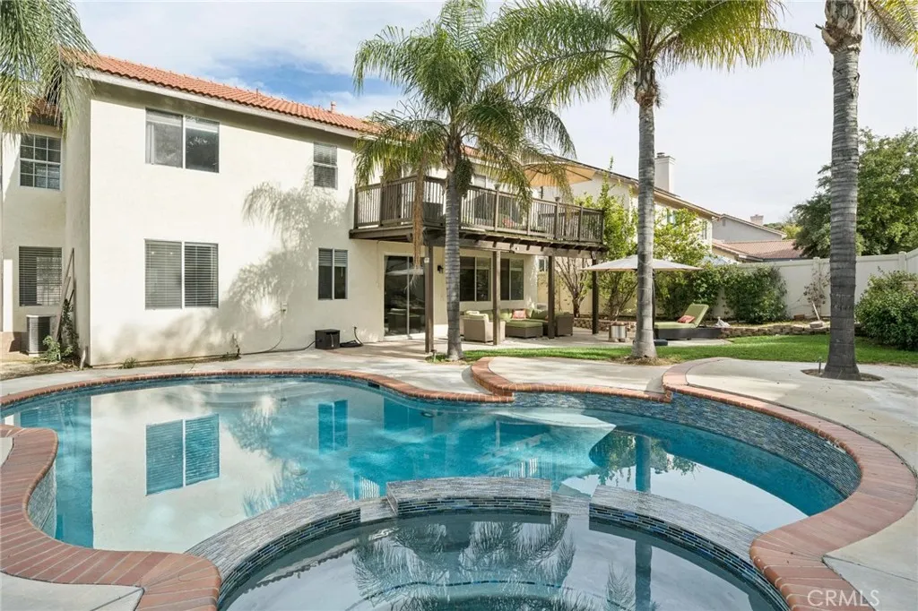 25317 Heather Vale Street, Saugus, California 91350 home-pic-40