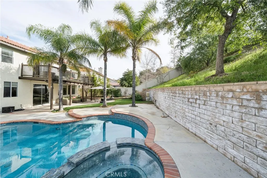 25317 Heather Vale Street, Saugus, California 91350 home-pic-42