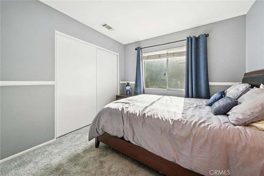 25317 Heather Vale Street, Saugus, California 91350 home-pic-35