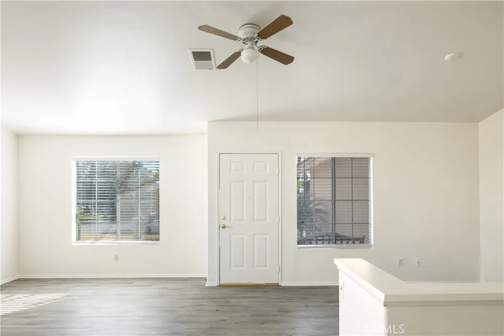 45405 Carrie Lane, La Quinta, California 92253 home-pic-9
