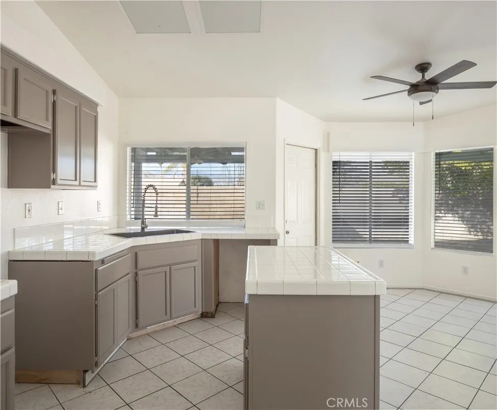 45405 Carrie Lane, La Quinta, California 92253 home-pic-13