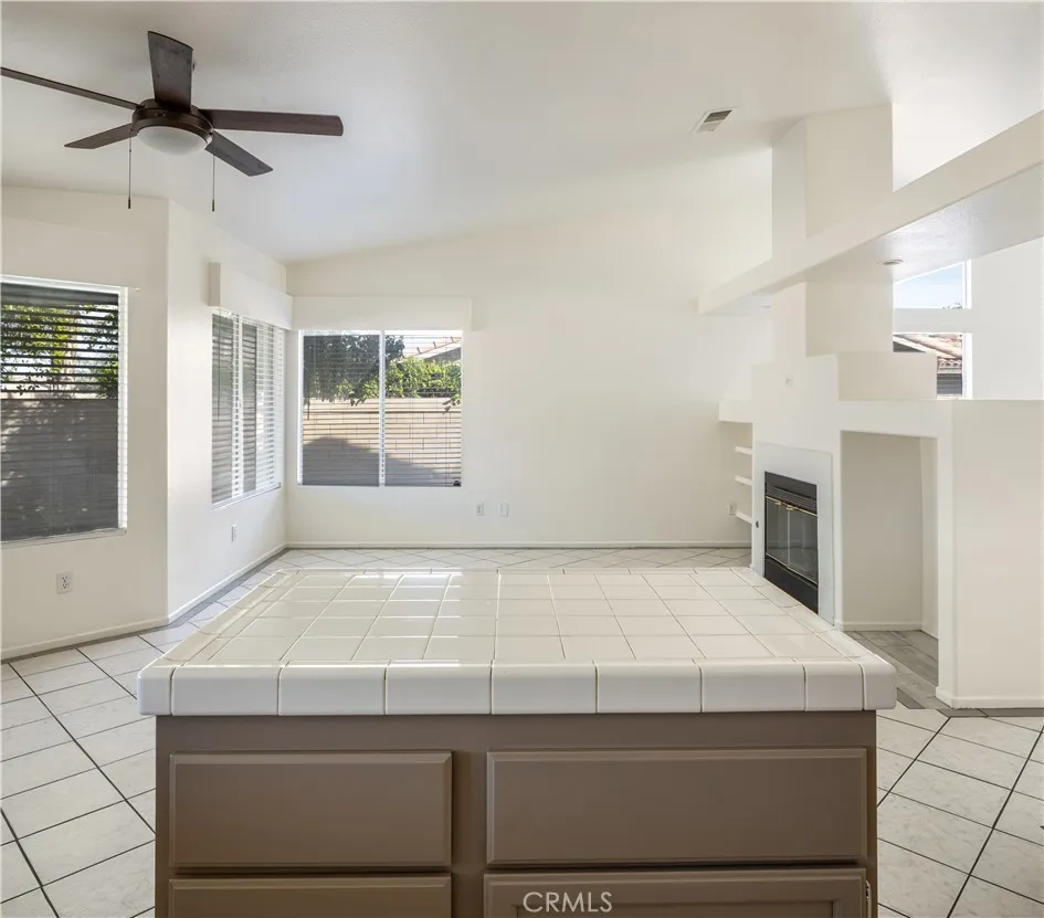45405 Carrie Lane, La Quinta, California 92253 home-pic-14