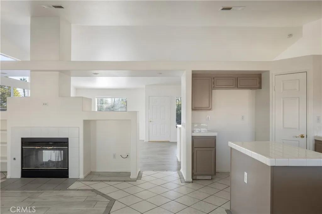 45405 Carrie Lane, La Quinta, California 92253 home-pic-12