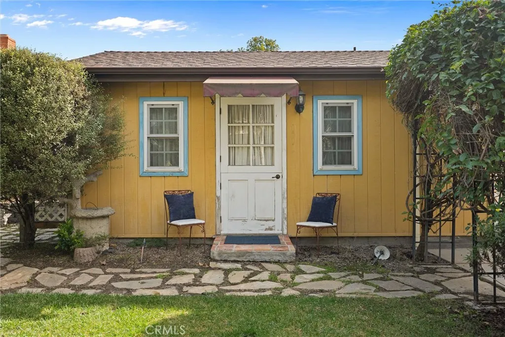 3461 E Saint Francis Place, Long Beach, California 90805 home-pic-36