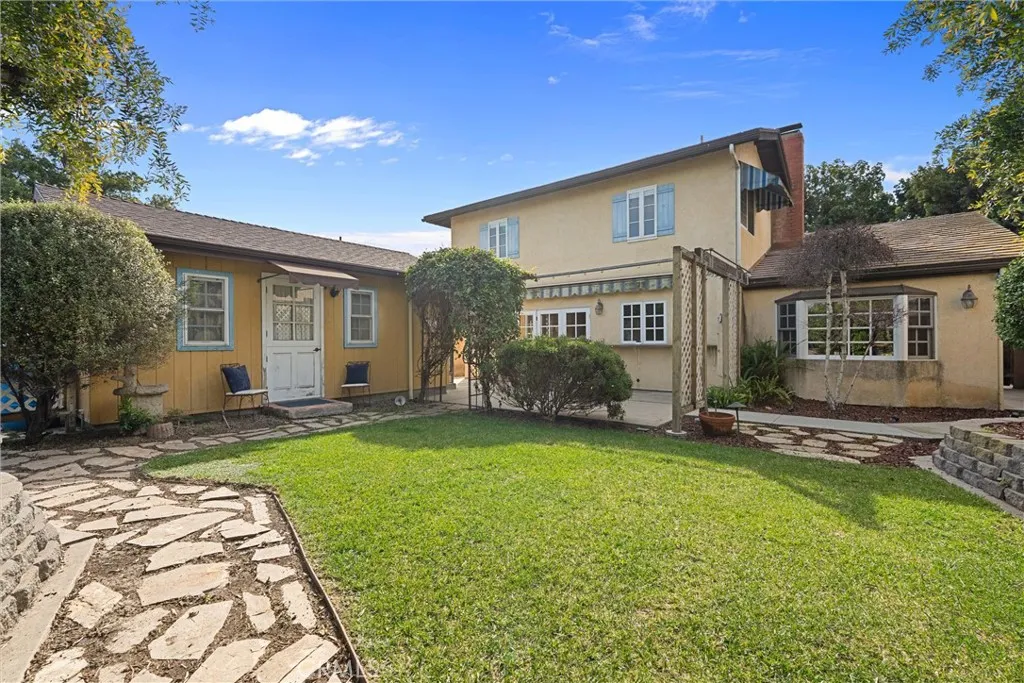 3461 E Saint Francis Place, Long Beach, California 90805 home-pic-35