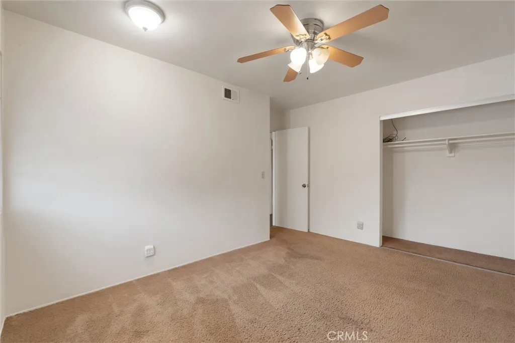 3461 E Saint Francis Place, Long Beach, California 90805 home-pic-29