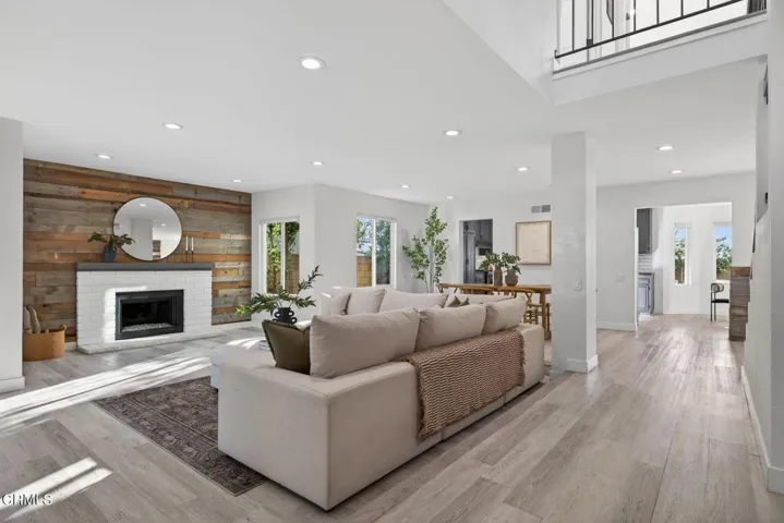 Entry to Living Room