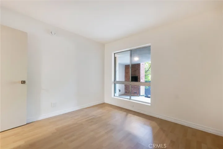 4807 Woodley Avenue 208, Encino, California 91436