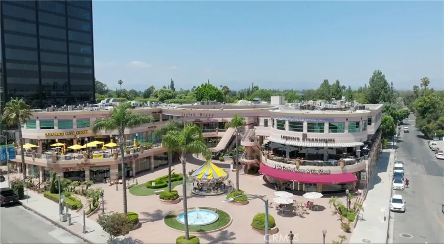 4807 Woodley Avenue 208, Encino, California 91436