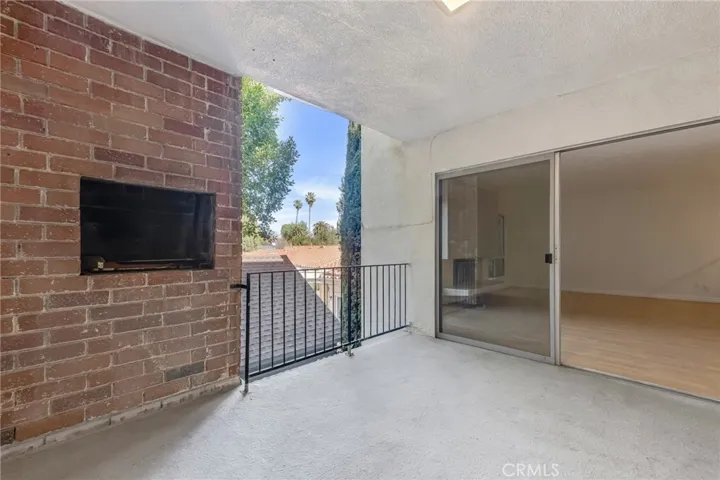 4807 Woodley Avenue 208, Encino, California 91436