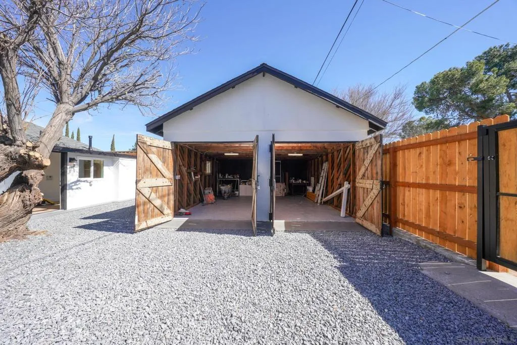 44611 Holtville Ave, Jacumba, California 91934 home-pic-20