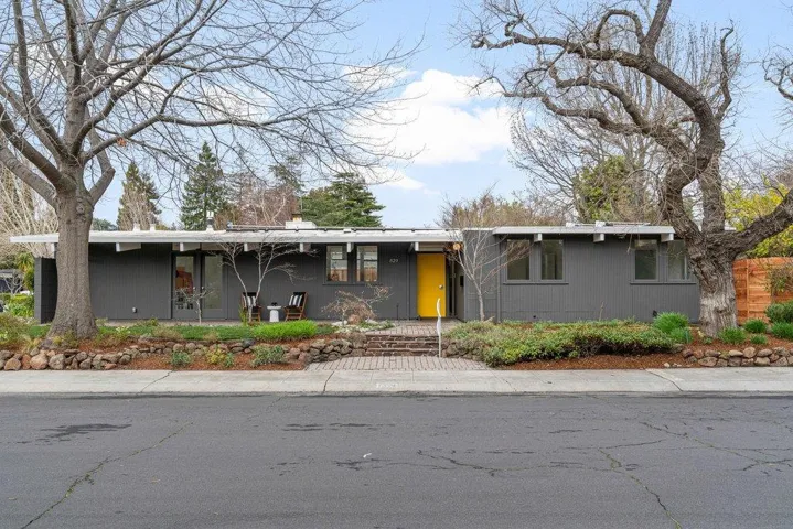 829 Talisman Drive, Palo Alto, California 94303