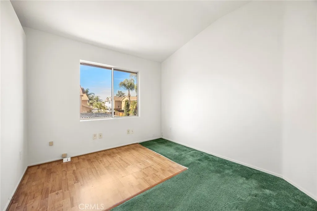14168 Plumas Court, Fontana, California 92336 home-pic-24