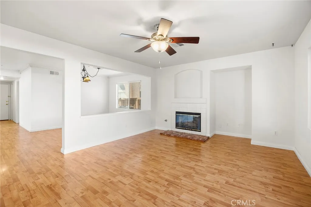 14168 Plumas Court, Fontana, California 92336 home-pic-11