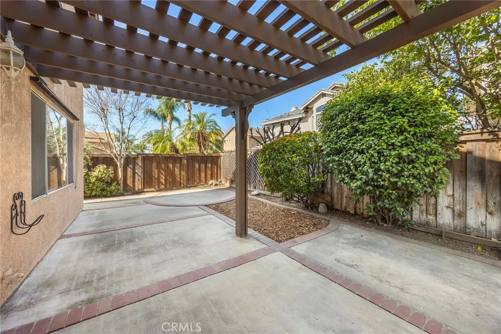 14168 Plumas Court, Fontana, California 92336 home-pic-31