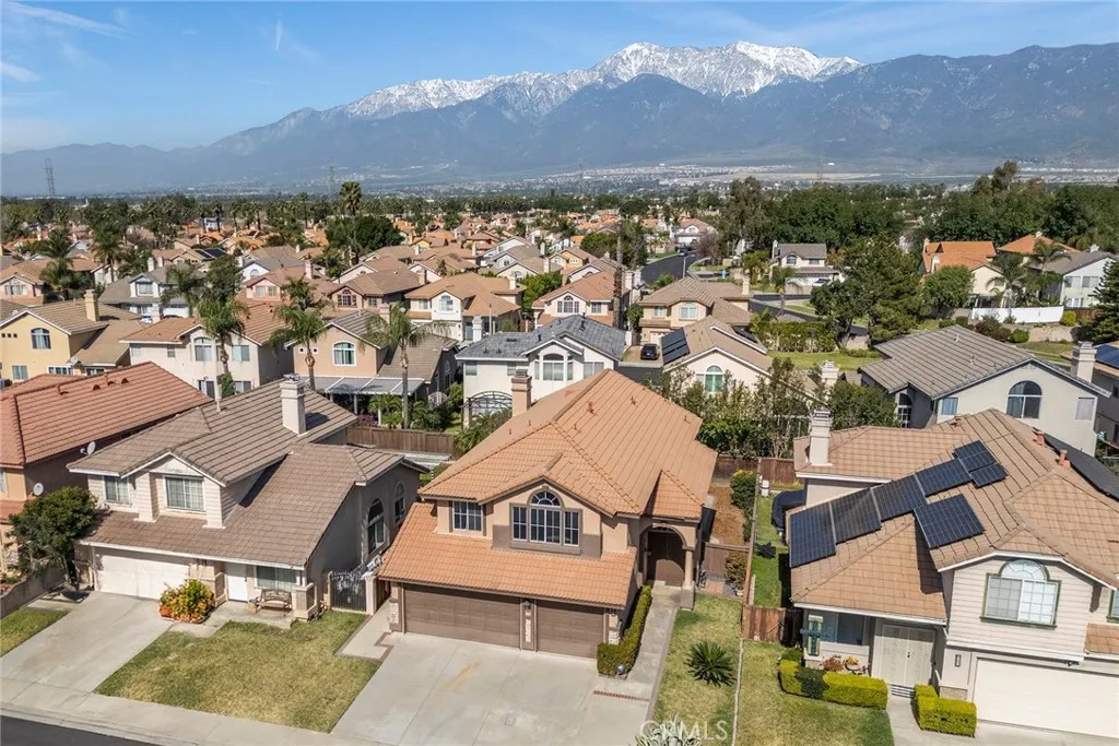 14168 Plumas Court, Fontana, California 92336 home-pic-2