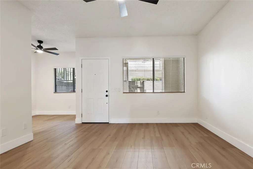 104 Maegan 6, Thousand Oaks, California 91362 home-pic-12