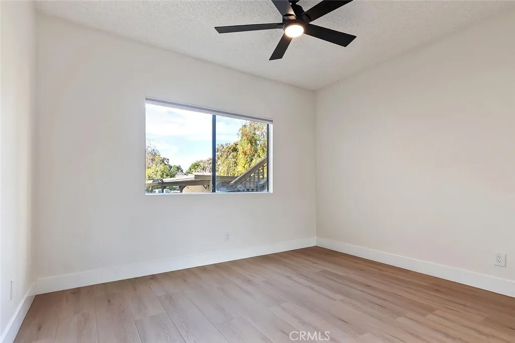 104 Maegan 6, Thousand Oaks, California 91362 home-pic-24