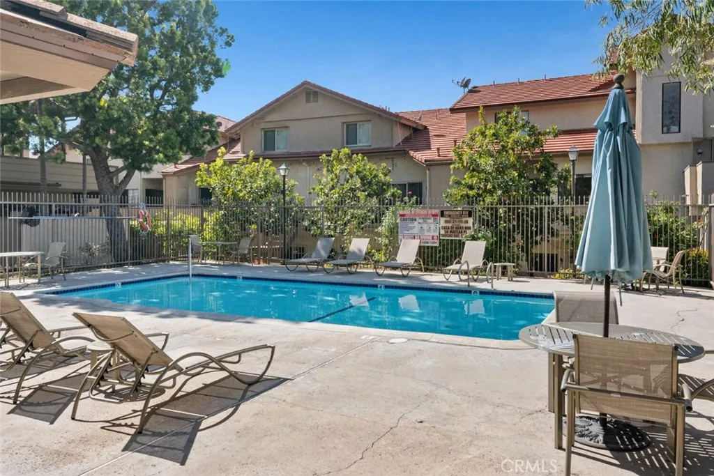 104 Maegan 6, Thousand Oaks, California 91362 home-pic-32