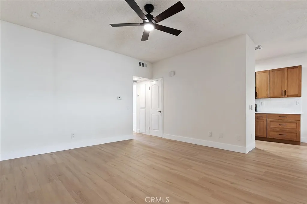 104 Maegan 6, Thousand Oaks, California 91362 home-pic-14