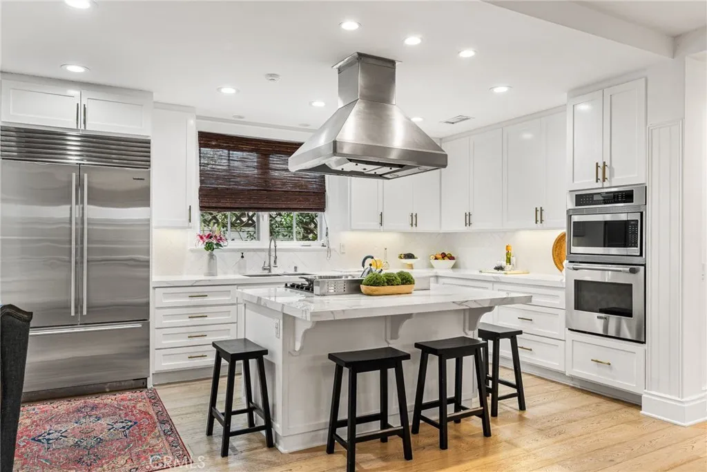 320 Heliotrope Avenue, Corona Del Mar, California 92625 home-pic-20