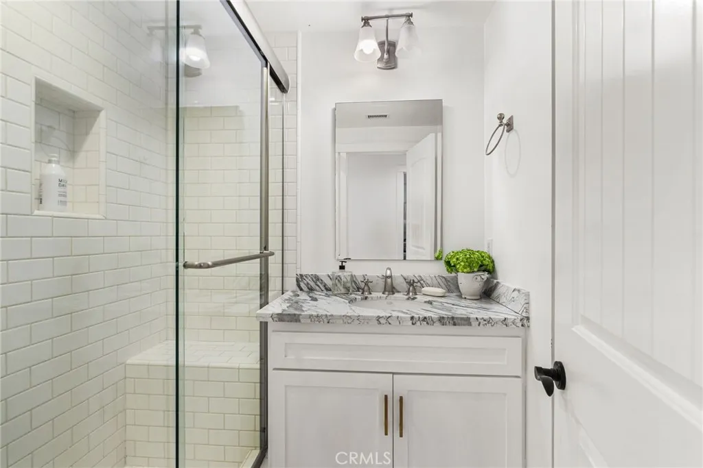 320 Heliotrope Avenue, Corona Del Mar, California 92625 home-pic-43