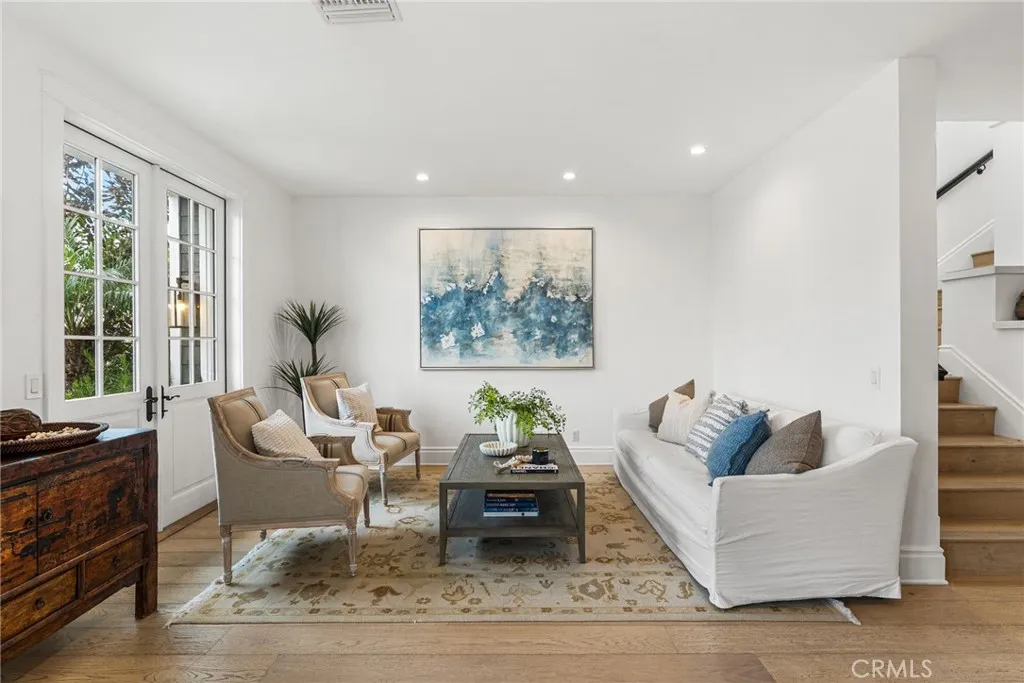 320 Heliotrope Avenue, Corona Del Mar, California 92625 home-pic-9